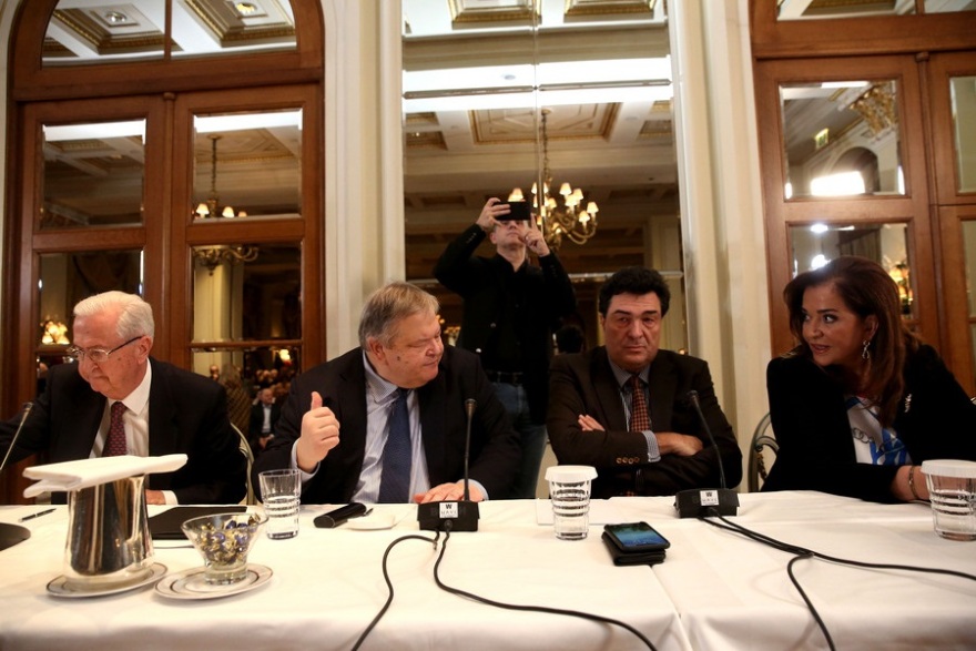 Κύκλος Ιδεών: Μπακογιάννη και Βενιζέλος ζήτησαν άμεση οριοθέτηση υφαλοκρηπίδας και ΑΟΖ με Αίγυπτο και Ιταλία