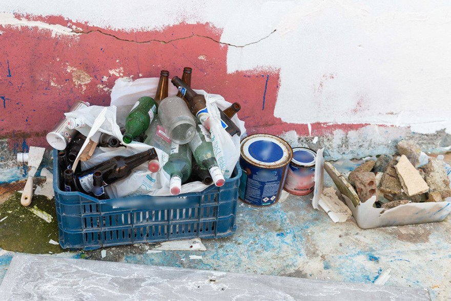 ΕΛΑΣ: Έτσι έγινε η επιχείρηση στο Κουκάκι - Παγίδα θανάτου με καρφιά και «καταπέλτη» είχαν φτιάξει οι καταληψίες