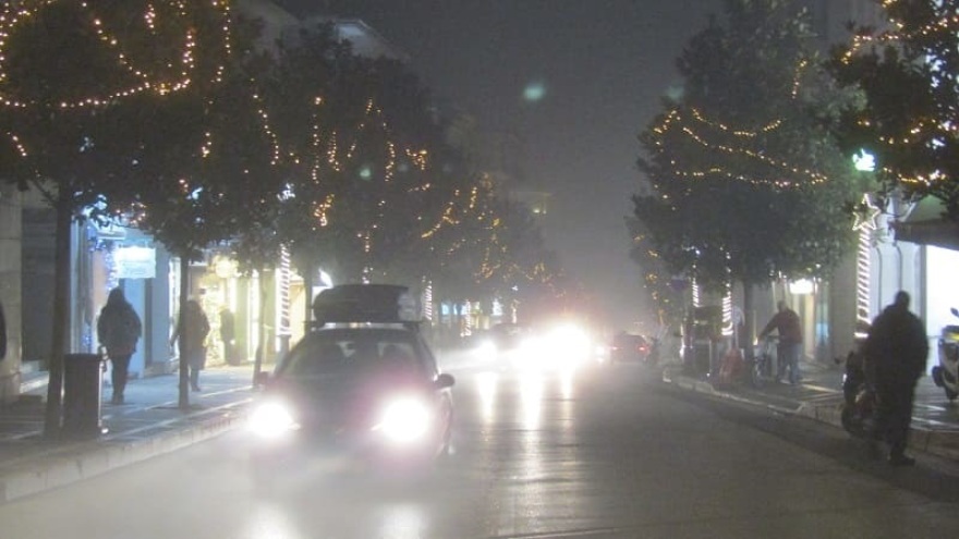 Ιωάννινα: Ορατότης μηδέν από την πυκνή ομίχλη