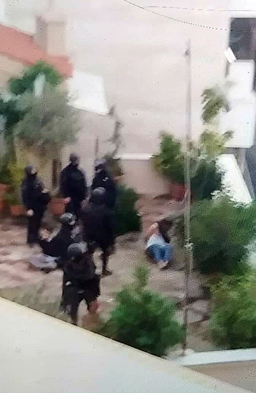 Εκκενώθηκαν τρεις καταλήψεις στην Αθήνα: Συλλήψεις μετά την ένταση στο Κουκάκι