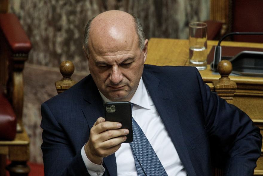 Βουλή: 158 «ναι» στον προϋπολογισμό - 2,8% ανάπτυξη και 1,81 δισ. ελαφρύνσεις