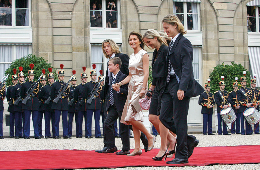 Σεσιλιά Ατιά: Η πρώην κυρία Σαρκοζί δεν έχει τύψεις