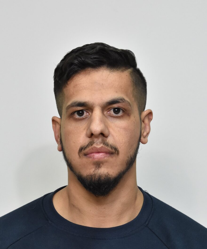 Δείτε φωτογραφίες: Αυτοί είναι οι δέκα κατηγορούμενοι για ληστείες σε βάρος ηλικιωμένων στην Αττική 