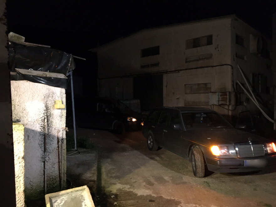 Τραγωδία στα Καλύβια: Δυο μέρες ήταν νεκροί οι τέσσερις άντρες από διαρροή σόμπας γκαζιού