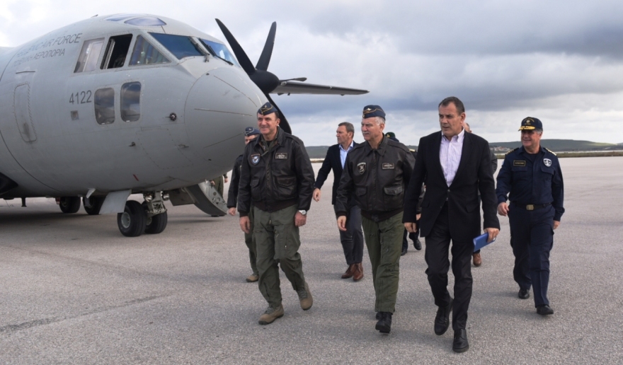 Παναγιωτόπουλος: Επίσκεψη σε μονάδες επιφυλακής - Ψέμα ότι ο προϋπολογισμός για την Άμυνα είναι μειωμένος