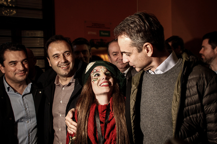 Τρίκαλα: Ο Κυριάκος Μητσοτάκης στον χριστουγεννιάτικο «Μύλο των Ξωτικών»