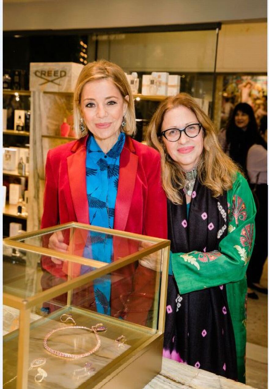 Χριστούγεννα στο κέντρο της Αθήνας: Πλήθος επωνύμων στο απόλυτο shopping event