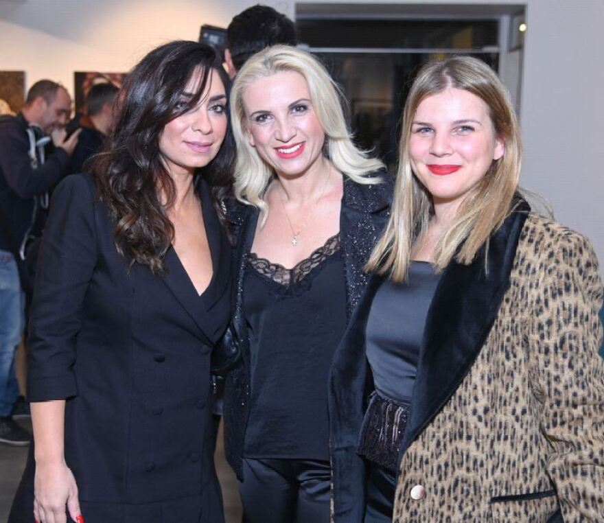 Φωτογραφίες: Η πρώτη έκθεση φωτογραφίας του Γρηγόρη Αρναούτογλου - Πλήθος επωνύμων