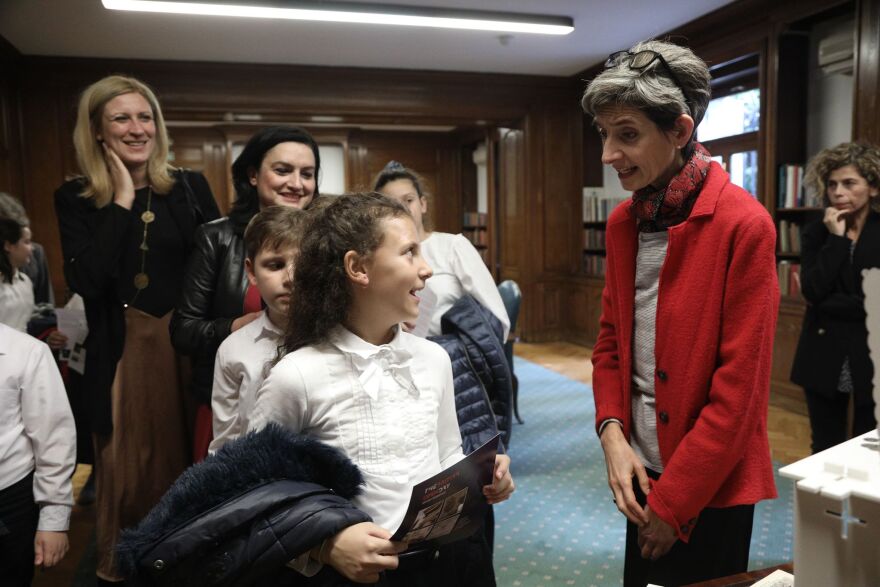 Επίσκεψη και ξενάγηση μαθητών στη Βρετανική πρεσβεία 