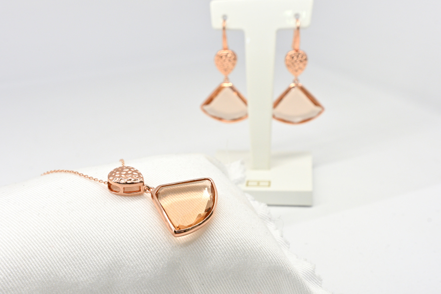 Ozze: Κοσμήματα που απογειώνουν κάθε εμφάνιση