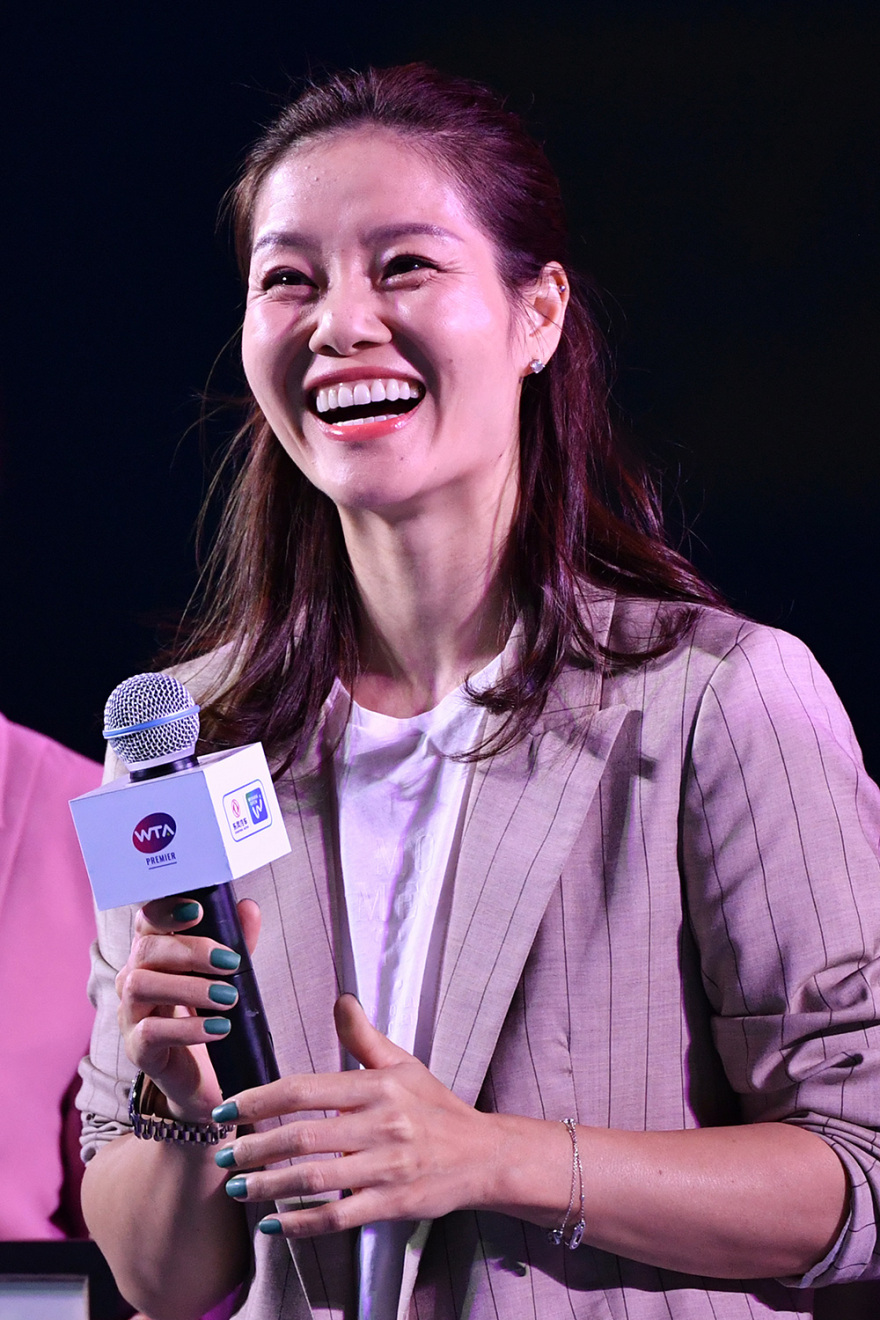 Οι 28 γυναίκες που ξεπέρασαν τα εμπόδια και ανέβηκαν στην κορυφή το 2019