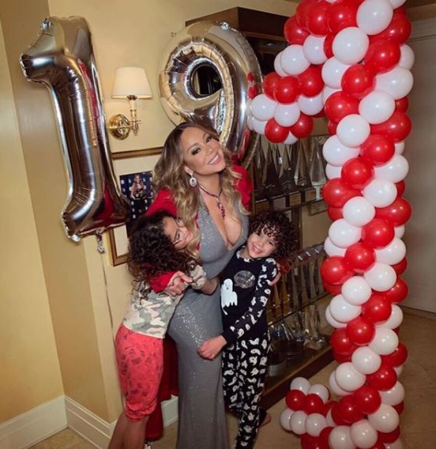 Μπλεξίματα για τη Μαράια Κάρεϊ: Τη μήνυσε η νταντά των παιδιών της για κακομεταχείριση  