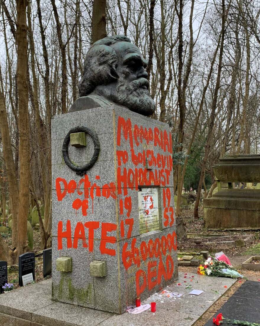 Λονδίνο: Έβαλαν κάμερες ασφαλείας για να φυλάξουν καλύτερα τον τάφο του Μαρξ