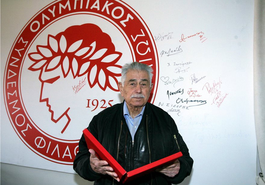 Έφυγε από την ζωή ο θρύλος του Ολυμπιακού Ηλίας Ρωσίδης