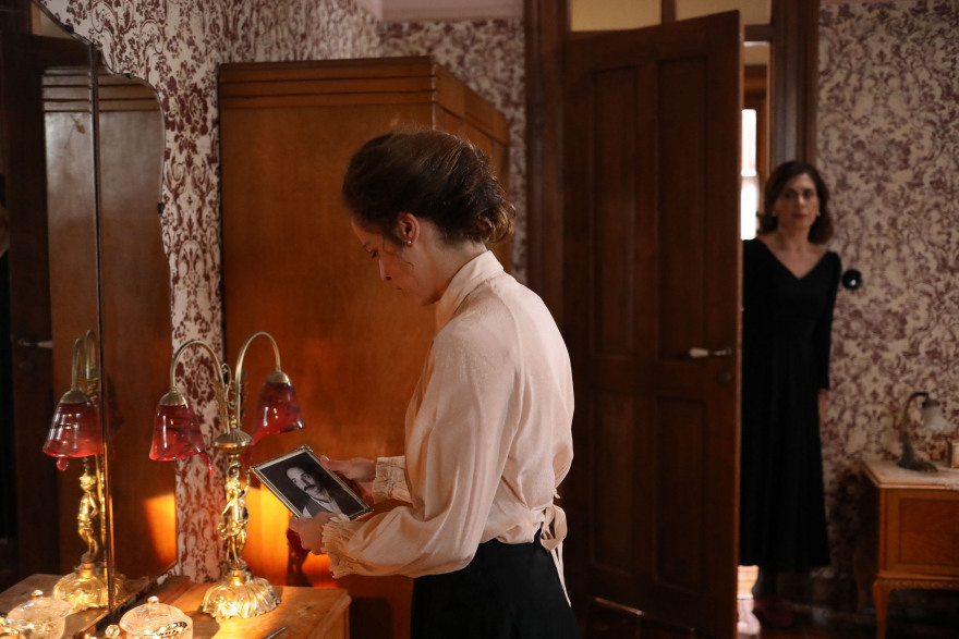 Άγριες Μέλισσες: Εγκυμοσύνη, ενοχές, παράνομοι έρωτες και μυστικά βγαίνουν στο φως 