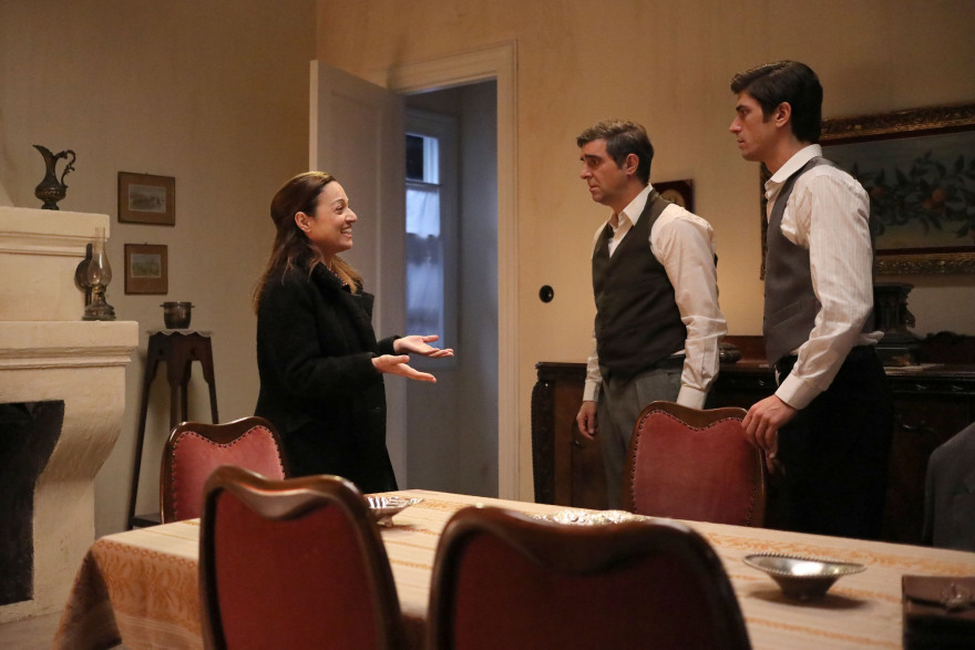 Άγριες Μέλισσες: Εγκυμοσύνη, ενοχές, παράνομοι έρωτες και μυστικά βγαίνουν στο φως 