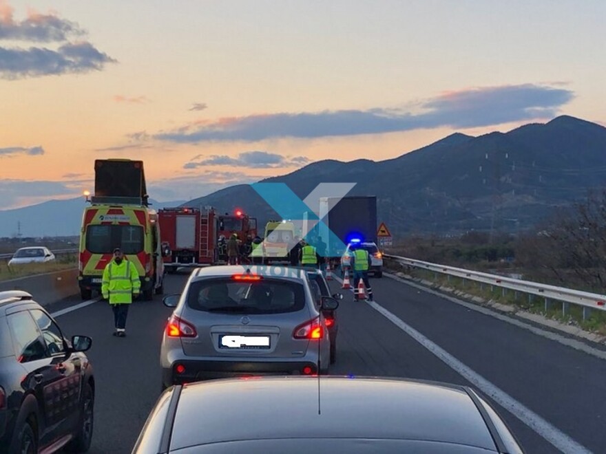 Κομοτηνή: Τραγικό δυστύχημα με δύο νεκρούς - ΙΧ συγκρούστηκε με νταλίκα