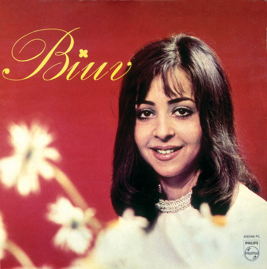 Βίκυ Λέανδρος: «Αυτή είναι η ζωή μου» σε 30 φωτογραφίες