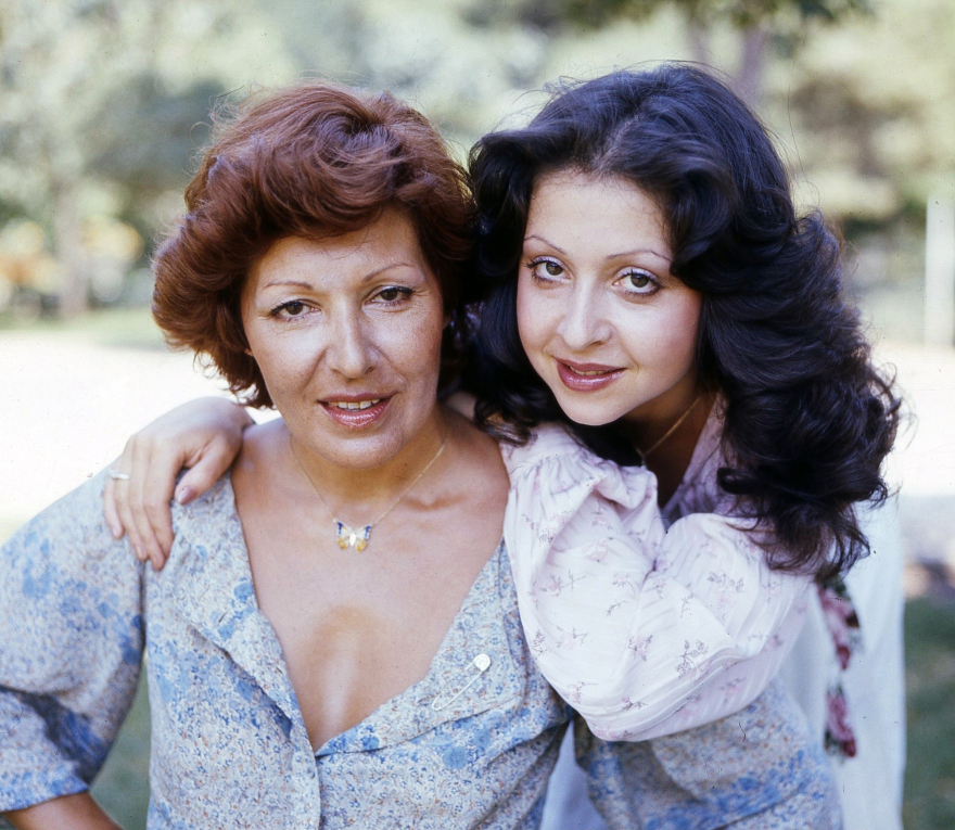 Βίκυ Λέανδρος: «Αυτή είναι η ζωή μου» σε 30 φωτογραφίες