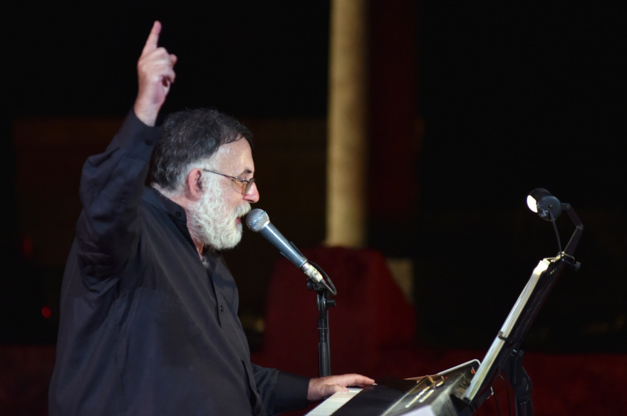 Θάνος Μικρούτσικος: Το τελευταίο αντίο