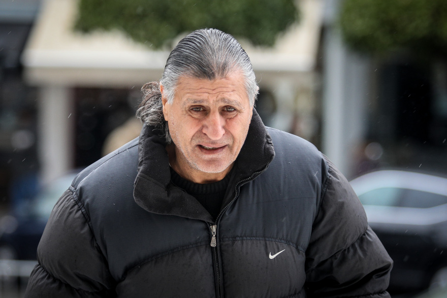 Το τελευταίο αντίο στον θρυλικό ηγέτη του Ολυμπιακού Ηλία Ρωσσίδη