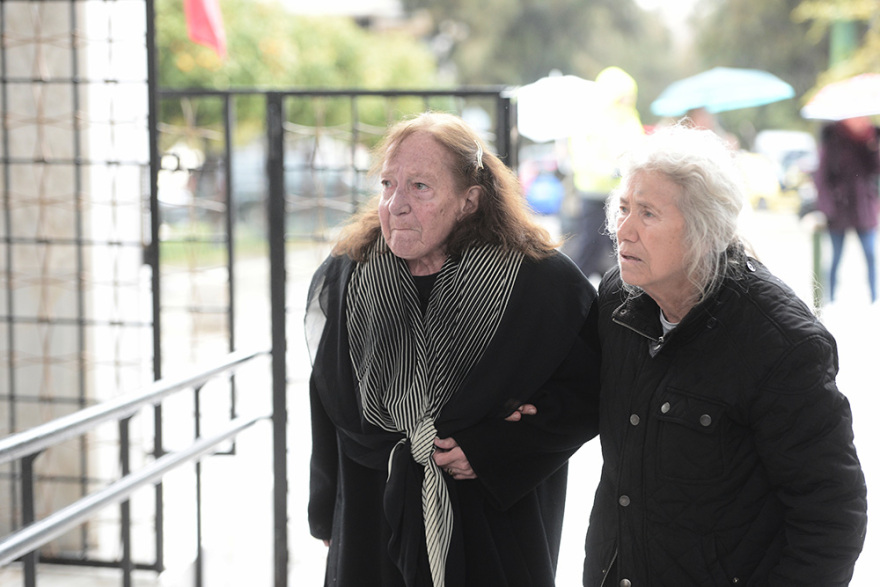 Θάνος Μικρούτσικος: Το τελευταίο αντίο