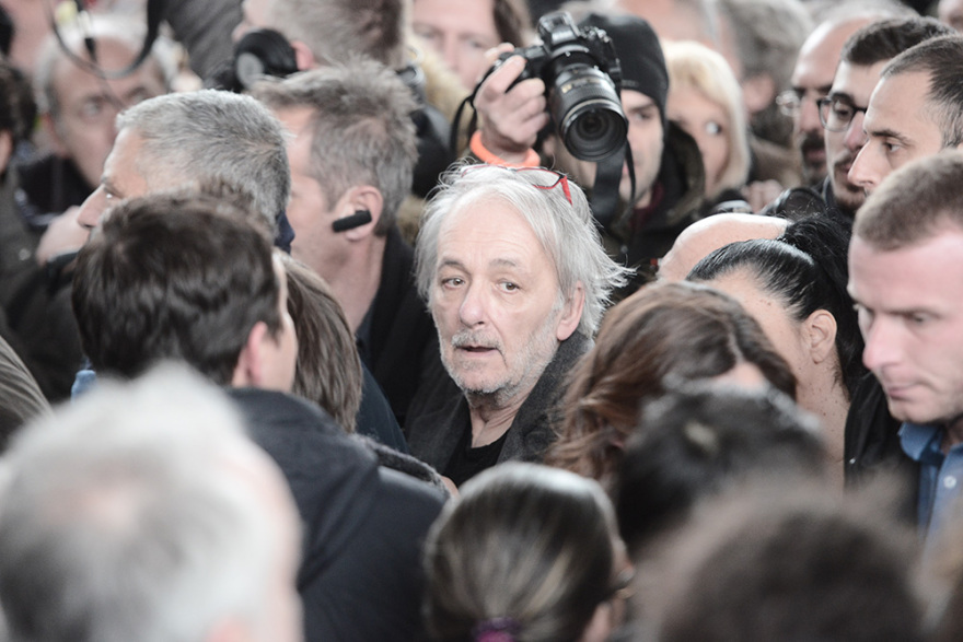 Θάνος Μικρούτσικος: Πλημμυρισμένο από τη μουσική του το τελευταίο αντίο