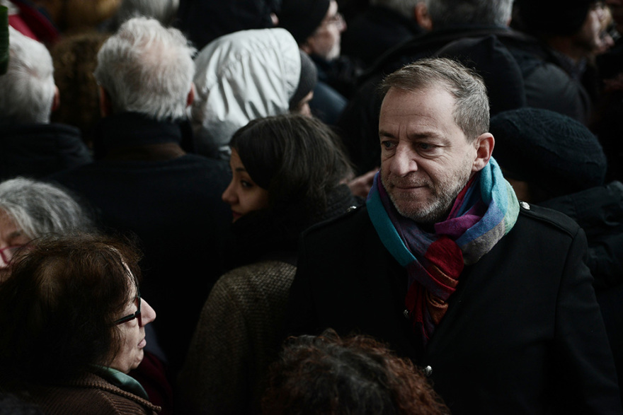 Θάνος Μικρούτσικος: Το τελευταίο αντίο