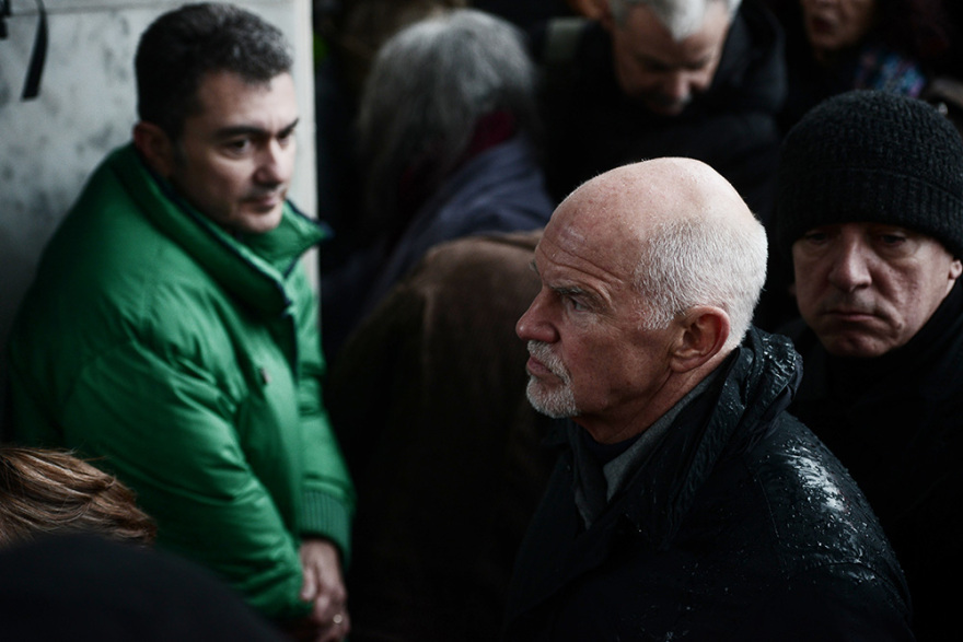 Θάνος Μικρούτσικος: Το τελευταίο αντίο