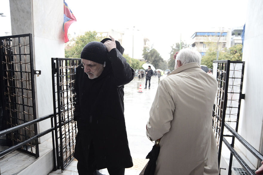 Θάνος Μικρούτσικος: Το τελευταίο αντίο