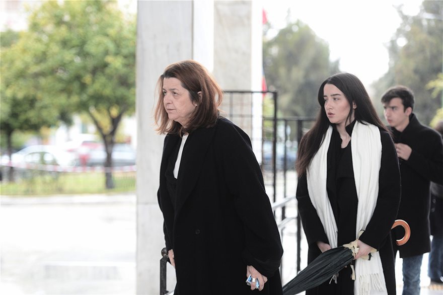 Θάνος Μικρούτσικος: Πλημμυρισμένο από τη μουσική του το τελευταίο αντίο