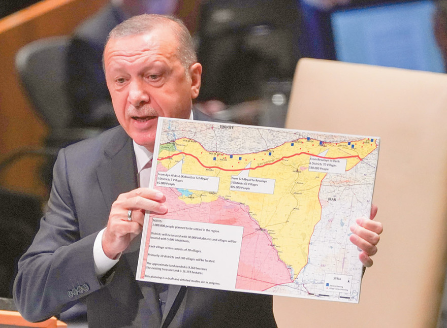 Ποιος είναι και τι ζητάει ο γκουρού της «γαλάζιας πατρίδας»