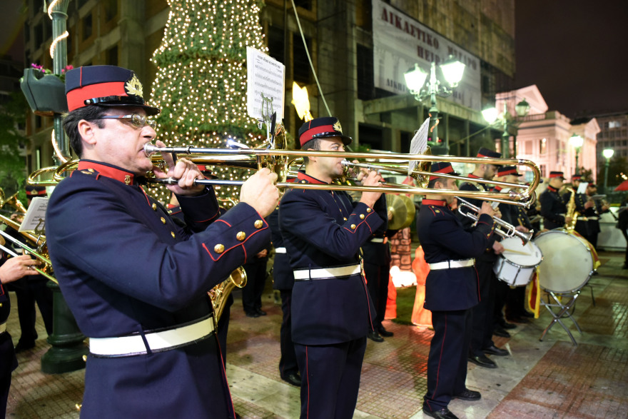 Παραμονή Πρωτοχρονιάς: Οι φαντασμαγορικές εκδηλώσεις για την υποδοχή του νέου έτους 