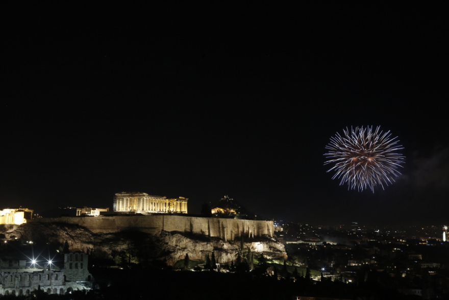 Ο πλανήτης υποδέχθηκε το 2020 - Δείτε φωτογραφίες
