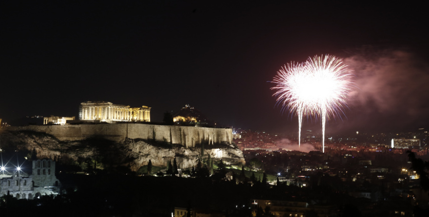 Ο πλανήτης υποδέχθηκε το 2020 - Δείτε φωτογραφίες