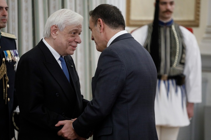 Προεδρικό Μέγαρο: Οι ευχές στον Παυλόπουλο, οι απουσίες και οι διάλογοι