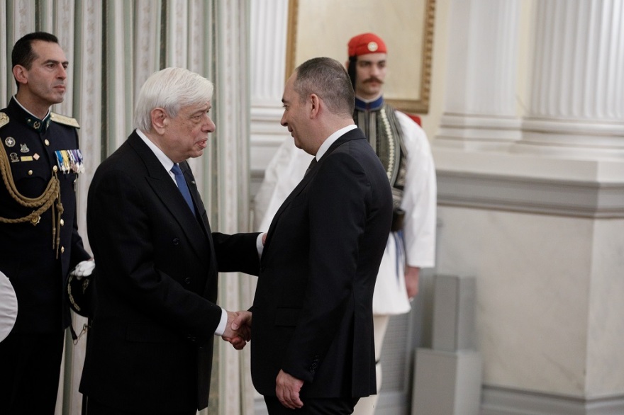 Προεδρικό Μέγαρο: Οι ευχές στον Παυλόπουλο, οι απουσίες και οι διάλογοι