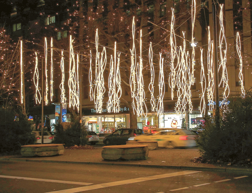 Γιάννης Παλαιοχωρινός:  Ο Έλληνας  Mr Christmas 