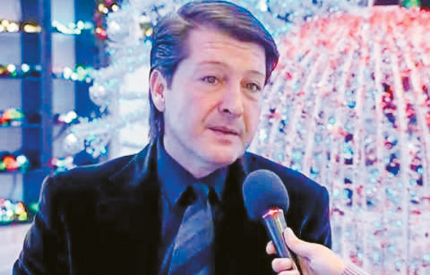 Γιάννης Παλαιοχωρινός:  Ο Έλληνας  Mr Christmas 