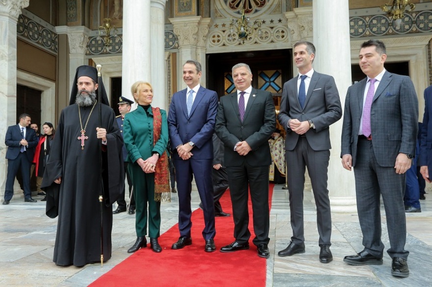 Πρωτοχρονιά: Ο Προκόπης Παυλόπουλος δέχθηκε ευχές στο Προεδρικό Μέγαρο