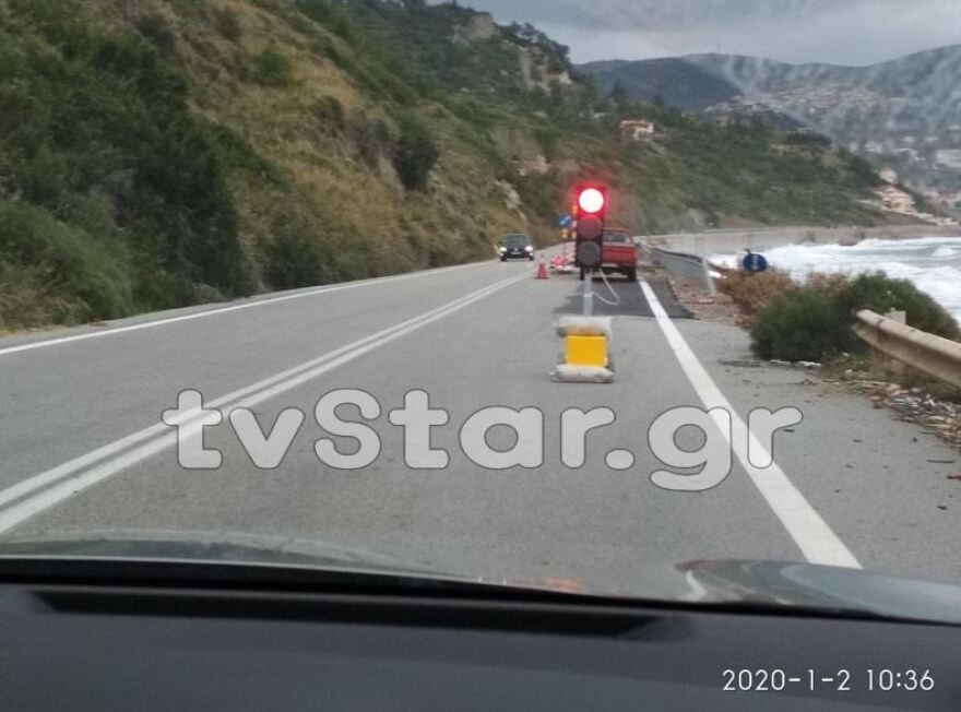 Κακοκαιρία «Ζηνοβία»: Άφησε πίσω της καταστροφές σε δρόμους στην Εύβοια 