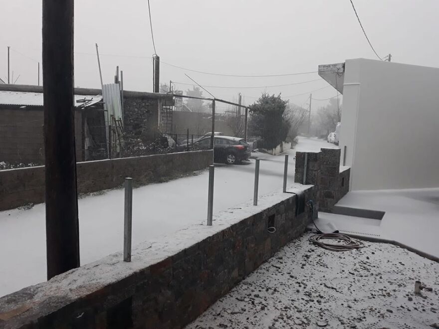 Κρήτη: Με χιόνια και... οδικά προβλήματα υποδέχτηκε το νησί το 2020 