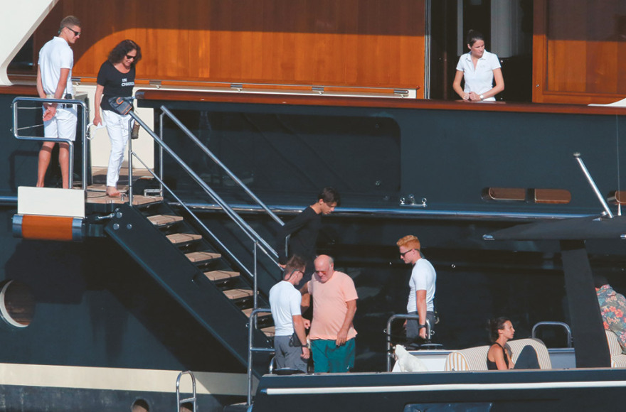 Καρλ Φον Φiρστενμπεργκ: Στο σφυρί η βίλα του πρίγκιπα στη Μύκονο