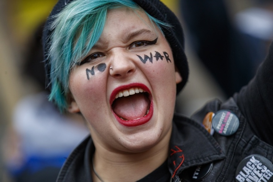 ΗΠΑ: Αντιπολεμικές διαδηλώσεις σε Ουάσινγκτον, Νέα Υόρκη και άλλες 70 πόλεις!