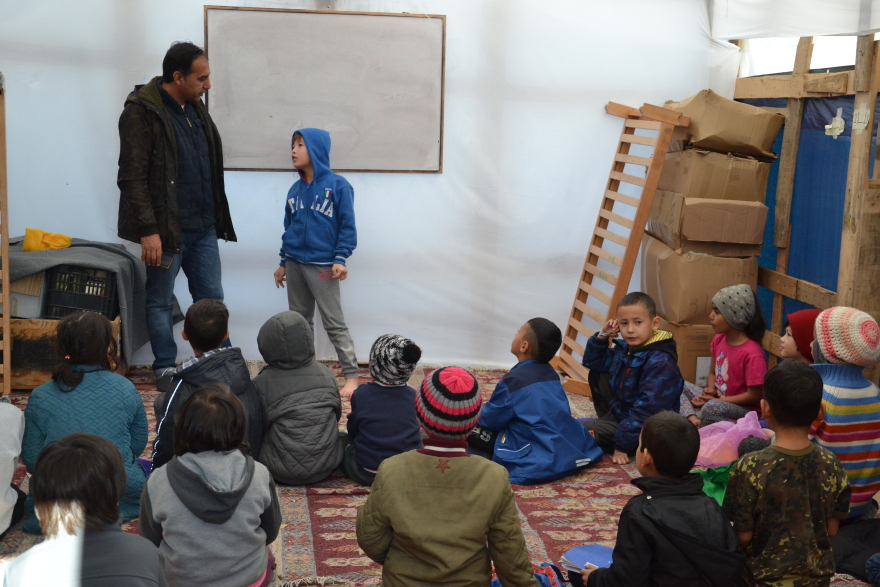 Μόρια: Το σχολείο στα παραπήγματα