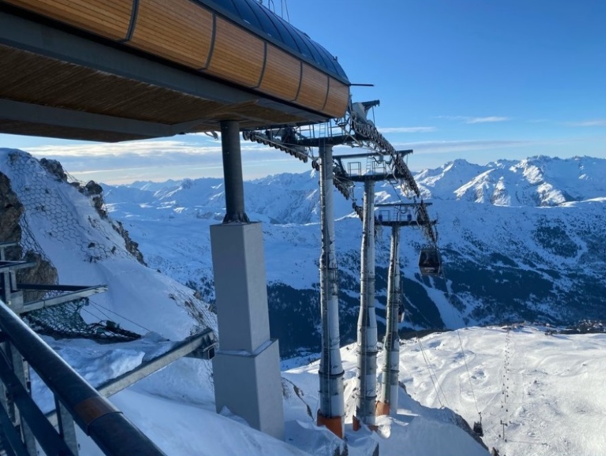  Μαριέττα Χρουσαλά & Λέων Πατίτσας: Με χιονοπέδιλα στις Γαλλικές Άλπεις καλωσόρισαν το 2020