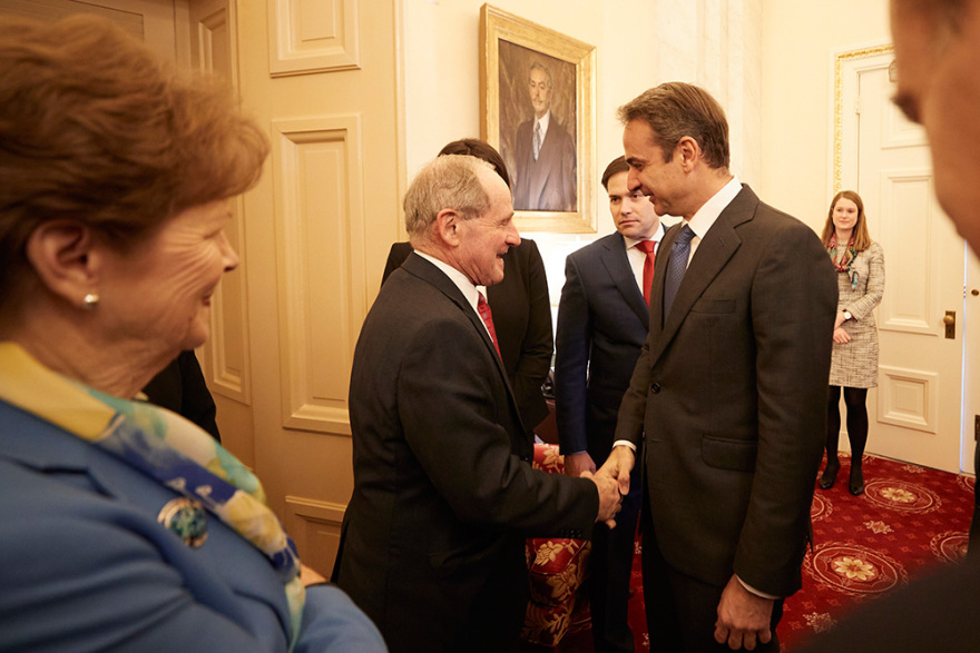 ΗΠΑ: Ο Μητσοτάκης ενημέρωσε Πελόζι - Μενέντεζ για τις τουρκικές προκλήσεις