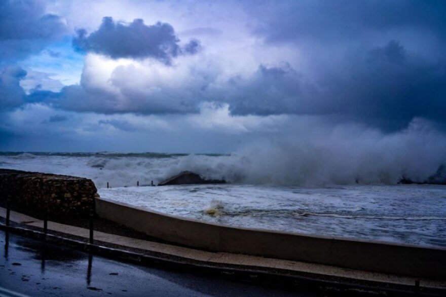 Ο «Ηφαιστίων»... σάρωσε την Κρήτη στο πέρασμά του 
