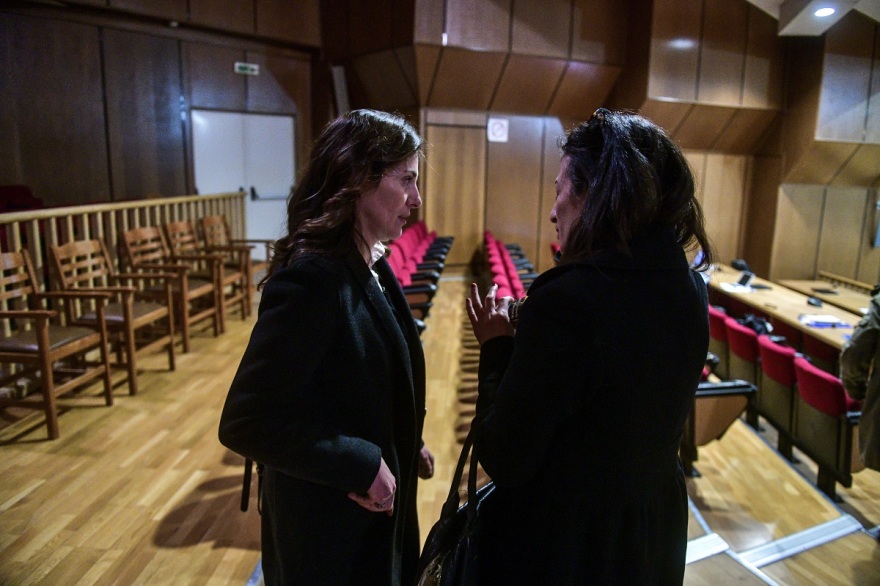 Δίκη Χρυσής Αυγής: Στο πλευρό της Μάγδας Φύσσα η Μπέτυ Μπαζιάνα