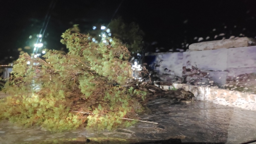 Ζημιές στη Μύκονο από την κακοκαιρία «Ηφαιστίων»